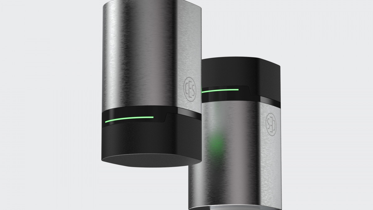 Two products from the CESentry locker system crossing in free space