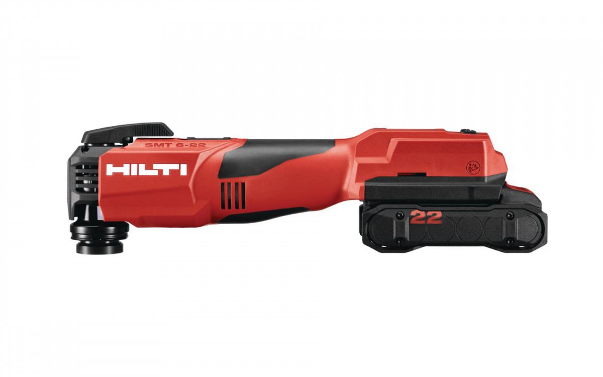 Multitool SMT 6-22 von Hilti auf weißem Hintergrund